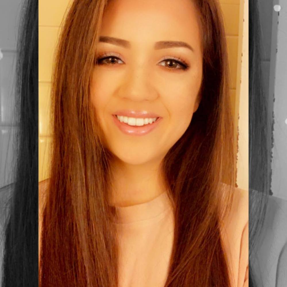 Meet your Posher, Danielle